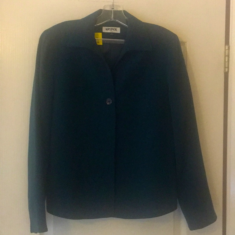 Green Sleek Woman’s Blazer